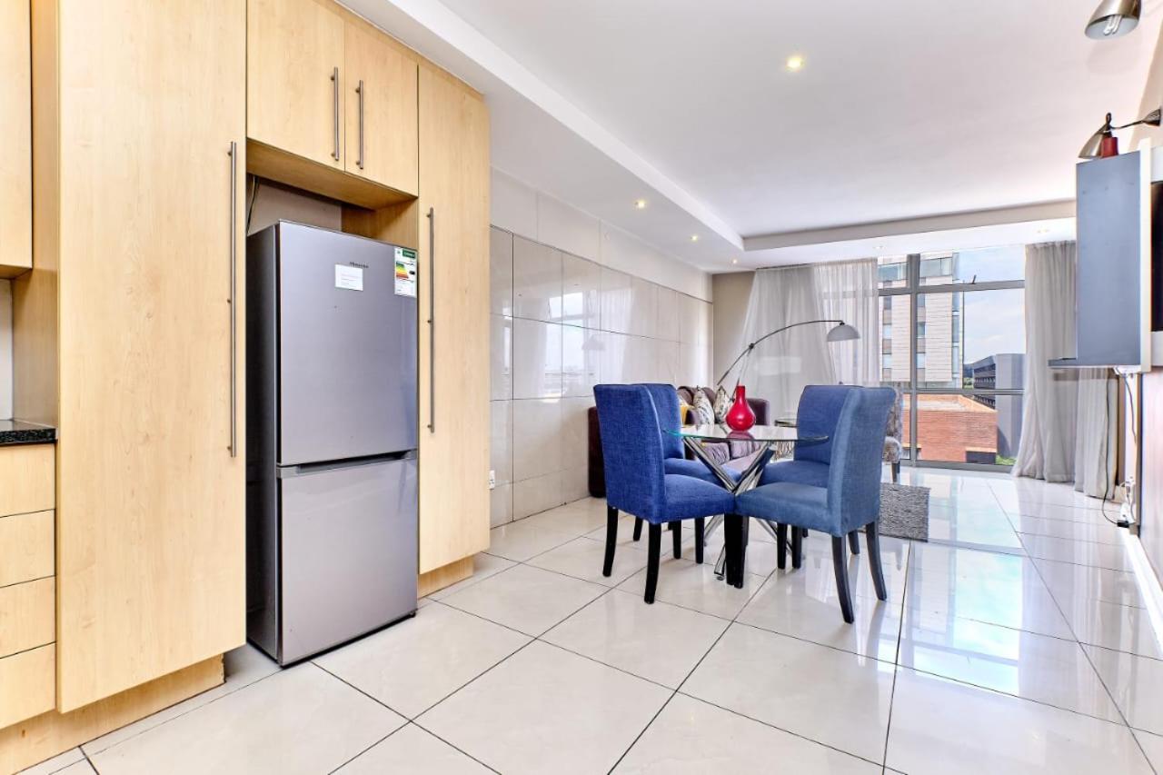 Sandton Serviced Apartments@Hydro Johannesburg Bilik gambar