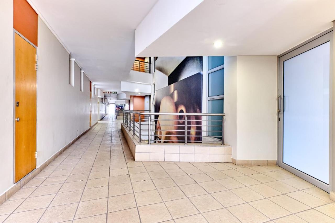 Sandton Serviced Apartments@Hydro Johannesburg Bilik gambar