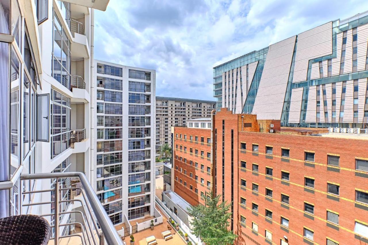 Sandton Serviced Apartments@Hydro Johannesburg Bilik gambar